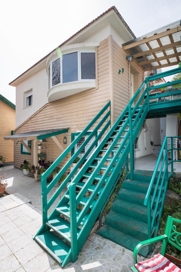 Leyad Hashmura Lodging Yesud HaMa'ala Exterior foto